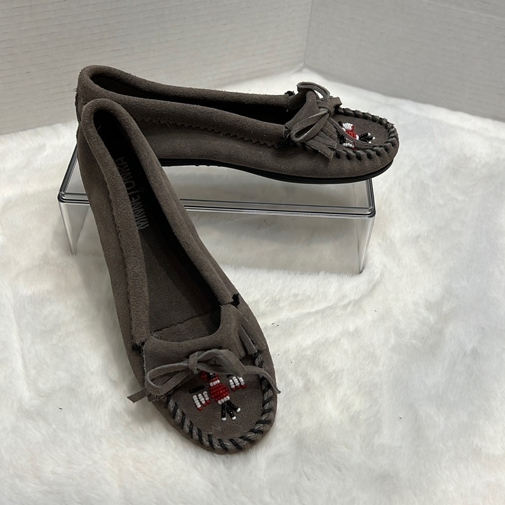 MINNETONKA Suede Moccasins, gray size 6
